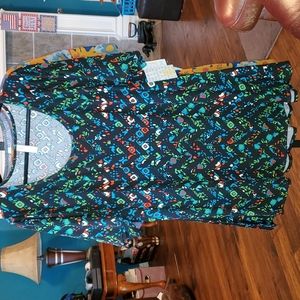 LuLaRoe 3XL Perfect Tee Swing Top Black Chevron & Multi Pattern- NWT